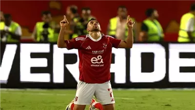 تريزيجيه ينفرد بصدارة هدافي الدوري بعد هدفه في شباك سموحة 