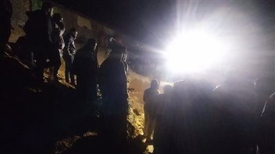 الرمال سقطت عليهما.. مصرع صاحب مزرعة وعامل خلال حفر بيارة صرف بالبحيرة