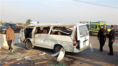 بينهم حالات خطيرة.. إصابة 10 أشخاص إثر حادث انقلاب ميكروباص على طريق قنا ـ سفاجا