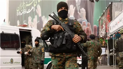 أقسم بالقرآن لست عدوكم.. كواليس مكالمة مسربة تكشف توسل قائد شرطة إيراني لعميل بالموساد