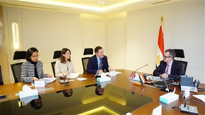مباحثات مصرية بريطانية لدعم مشروعات البنية التحتية في مصر 