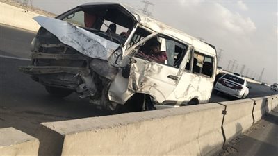 إصابة 8 أشخاص في انقلاب ميكروباص بالطريق الصحراوي الشرقي ببني سويف