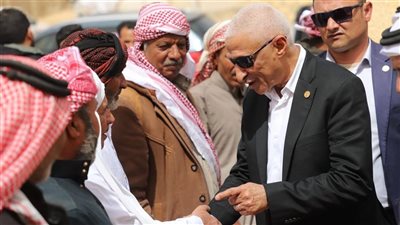 محافظ شمال سيناء يلتقي أهالي قرية ريسان عنيزه لبحث مطالبهم