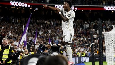نتيجة مباراة ريال مدريد وأتلتيكو مدريد في الدوري الإسباني.. ثنائية فينيسيوس تحسم الديربي