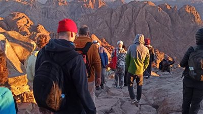رغم انخفاض درجات الحرارة.. 518 سائحا يزورون سانت كاترين 