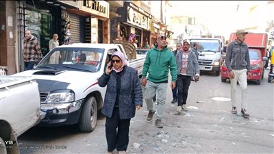رئيس حي وسط بالإسكندرية تستمر في المتابعة الميدانية لشارع الزهور بالحضرة الجديدة لمتابعة التمركزات
