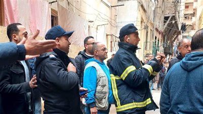 صادر له قرار هدم.. مصرع سيدة في انهيار جزئي لعقار بالإسكندرية