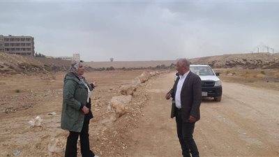  استعدادات مكثفة لمواجهة تقلبات الطقس بسوهاج.. متابعة مخرات السيول والتأكد من جاهزيتها