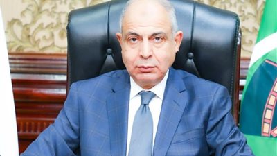 محافظ المنيا يوجّه بتطبيق قرار رئيس الوزراء بشأن غلق المحال 9 مساءً ومتابعة الالتزام ميدانيًا