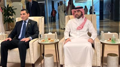 وزير الشباب والرياضة يلتقي نظيره السعودي لتوطيد التعاون بين البلدين
