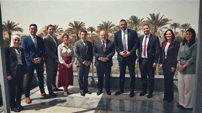 هيئة الدواء تبحث مع شركتين دوليتين توطين صناعة مستلزمات وصمامات القلب الهيكلية