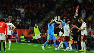 الاتحاد الإسباني يرفع شعار لا للعنصرية تزامنا مع هتافات الجماهير ضد لاعبي منتخب مصر