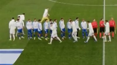 لاعبو منتخب البوسنة يرفضون مصافحة لاعبي إسرائيل في تصفيات بطولة أوروبا للشباب | صور