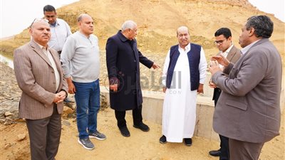 محافظ مطروح يتفقد محطة رفع الصرف 