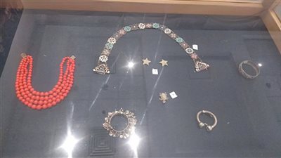 خزائن الهوانم.. معرض جديد بمتحف المركبات الملكية يحتفي بجمال المرأة في عيدها
