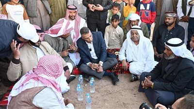 محافظ جنوب سيناء يعقد جلسة ودية مع أهالي وادي فيران: انفراجة قريبة في ملف التقنين