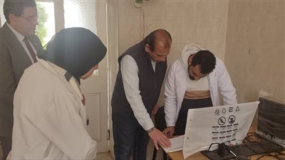 نائب وزير الصحة يوجه بالتحقيق مع العاملين بوحدة الملاريا في مركز طب أسرة بالمنوفية