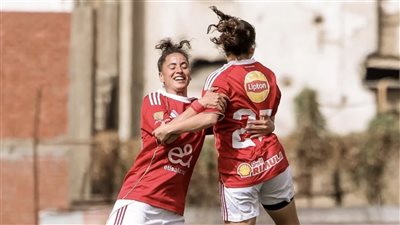 الأهلي يفوز على الزمالك بثلاثية في دوري الكرة النسائية