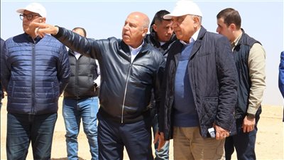 النقل والكهرباء تبحثان استغلال جبل الجلالة في توليد الكهرباء من طاقة الرياح