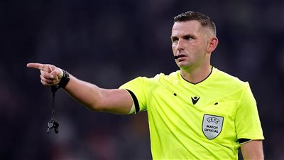 الإنجليزي مايكل أوليفر حكما لقمة ريال مدريد وبايرن ميونخ في دوري أبطال أوروبا