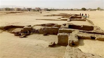 مذكرة رسمية تكشف نشر بحث عن قلعة شيخ العرب همّام دون تصاريح أثرية بنجع حمادي| مستند 