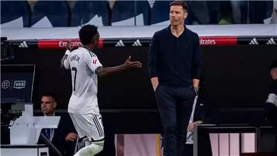 فينيسيوس يوضح سبب عدم وداعه لـ تشابي ألونسو بعد إقالته من ريال مدريد: لم أتفاهم معه