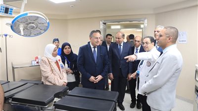وزير التعليم العالي ومحافظ المنيا ورئيس الجامعة يفتتحون مستشفى رعاية الأطفال بتكلفة 300 مليون جنيه