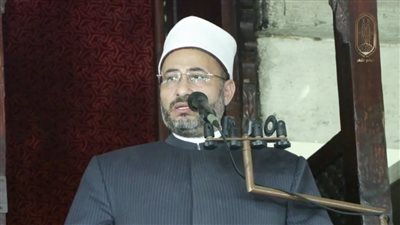 خطيب الجامع الأزهر: الفرقة أخطر ما يهدد الأمة.. ووسائل التواصل أصبحت بيئة خصبة للفتن