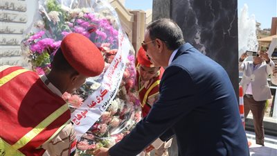 محافظ سوهاج خلال العيد القومي: أرضنا عصية على الانكسار.. والتنمية مستمرة بـ3200 مشروع لخدمة المواطنين