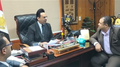 وكيل صحة سوهاج يبحث خطة عمل المستشفيات في الأيام المقبلة 