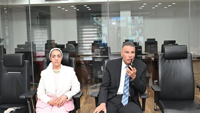 محافظ جنوب سيناء يتابع من غرفة الشبكة الوطنية للطوارئ بشرم الشيخ احتفالات أعياد الربيع
