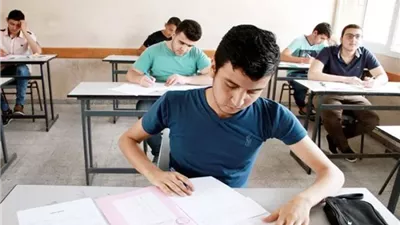 امتحانان لكل مادة واحتساب الأعلى لتخفيف الضغط.. تفاصيل إتاحة الفرصة الثانية رسميًا لطلاب STEM 