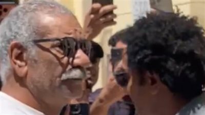 جد أولاده.. سيد رجب يشارك في جنازة والد طليقته بمسجد أسد بن الفرات | صور