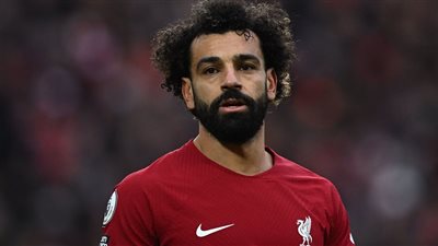 النجم المصري تحت الاختبار.. هل يكتب صلاح أول أهدافه أمام باريس؟
