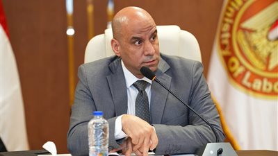 بالتعاون مع 42 شركة.. وزارة العمل تعلن عن 9430 فرصة عمل جديدة في نشرة التوظيف الأسبوعية