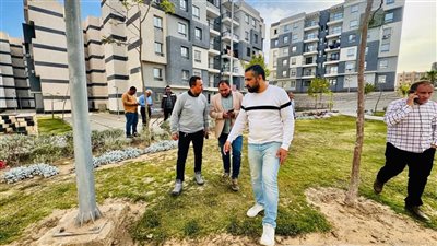 رئيس جهاز العبور الجديدة يتابع مشروعات الإسكان ميدانيًا.. وضبط 3 سيارات لإلقاء المخلفات بالطرق العامة
