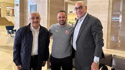 وفد الزمالك يزور بعثة شباب بلوزداد بعد وصولها القاهرة لمواجهة الأبيض