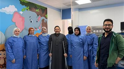 جامعة المنصورة تنجح في استخراج جسم غريب من الشعب الهوائية لصغير دون جراحة 