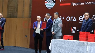 الأهلي يجهز مذكرة تفصيلية بشأن الاستفزازات المتعمدة ضد النادي من اتحاد الكرة