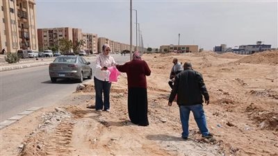 جهاز العاشر من رمضان يتخذ إجراءات قانونية ضد عيادة أسنان لإلقائها نفايات طبية خطرة بالطريق