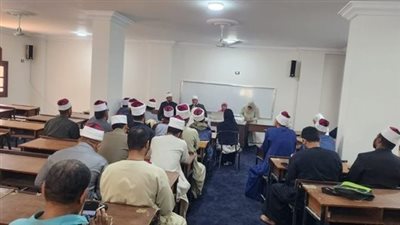 أوقاف الأقصر: منع غير المصرح لهم بالخطابة.. وتأهيل الأئمة للتوعية السكانية
