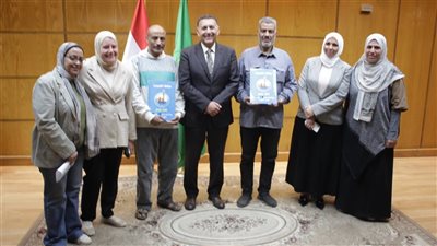 محافظ القليوبية يشهد تسليم أول عقود تقنين أراضي أملاك الدولة للمواطنين 