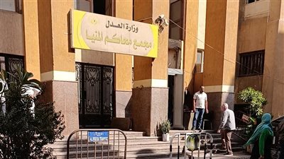 محامي تلميذة المنيا المعتدى عليها داخل إحدى المدارس: المتهم اصطحبها أسفل السلم وخان ثقة الأسرة
