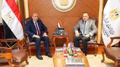 وزير التعليم العالي: تشكيل لجنة عليا لمراجعة البرامج الدراسية وتحسين توظيف الخريجين