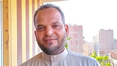 صلى بالناس الظهر إماما وفاضت روحه.. وفاة الدكتور حسام الهادي إمام وخطيب مسجد نوري خطاب سابقا