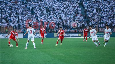 نتيجة مباراة الزمالك وشباب بلوزداد الجزائري.. التعادل السلبي يحسم نتيجة الشوط الأول 