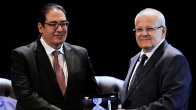 الدكتور محمد عثمان الخشت يفوز بجائزة الشيخ زايد للكتاب في فرع المخطوطات والموسوعات والمعاجم