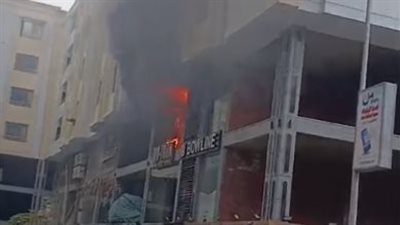 اندلاع حريق في محل تجاري بالهرم.. والحماية المدنية تحاول السيطرة