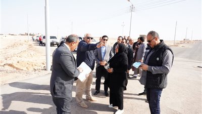 مجمع خدمات ومدارس.. محافظ مطروح يضع مدينة شمس الحكمة الجديدة على خريطة التنمية الشاملة 