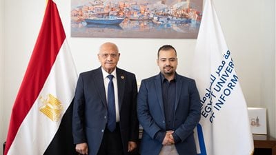 يستخدم في 130 دولة بـ15 لغة.. جامعة مصر للمعلوماتية تنجح في إطلاق تطبيق رقمي مصري لمساعدة كريمي البصر 